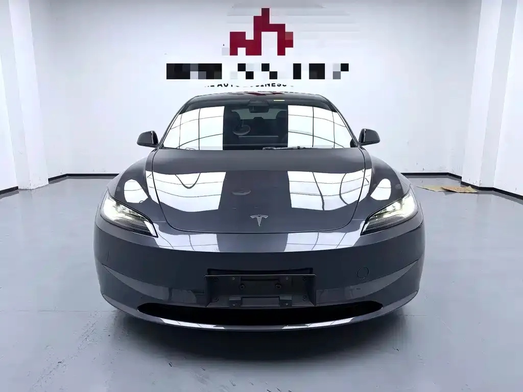 Tesla Model 3 — фото 3