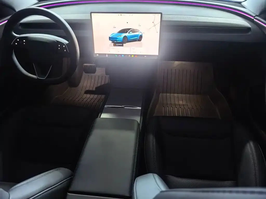 Tesla Model 3 — фото 4
