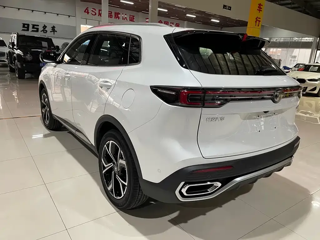 Changan CS55PLUS — фото 4