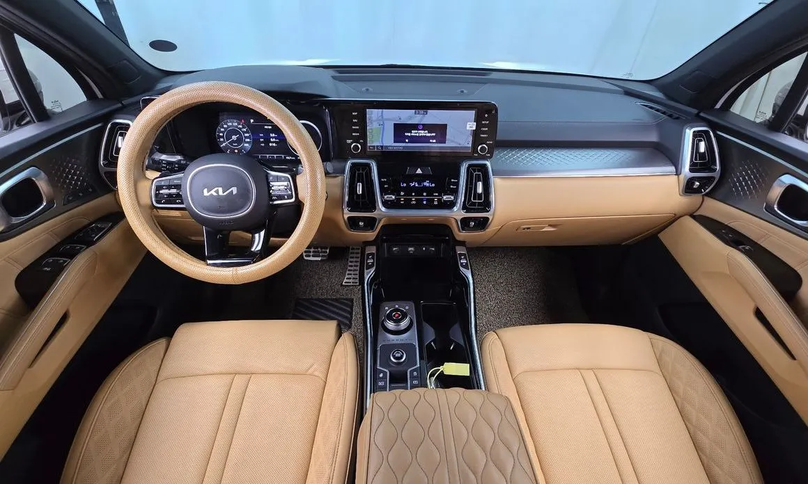 Kia Sorento — фото 9