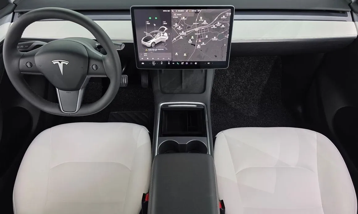 Tesla Model Y — фото 6