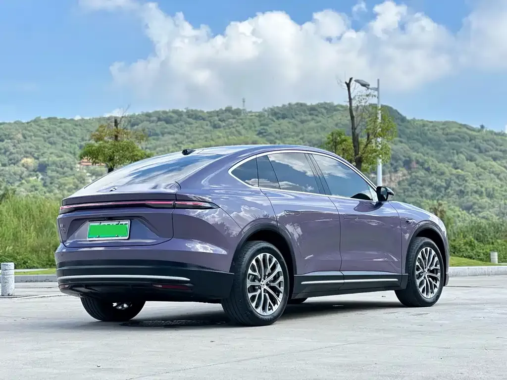 NIO EC6 — фото 10