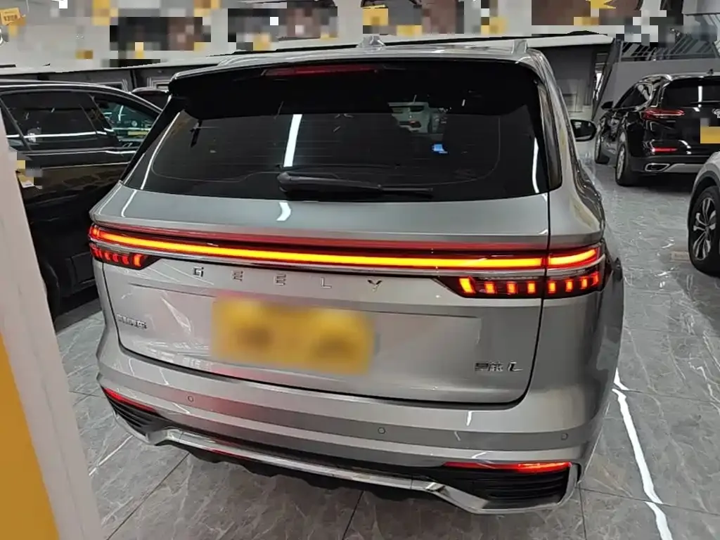 Geely Xingyue L — фото 10