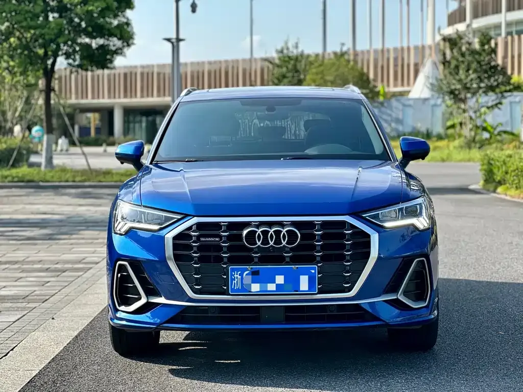 Audi Q3 — фото 9