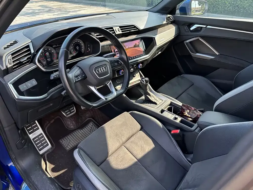Audi Q3 — фото 4