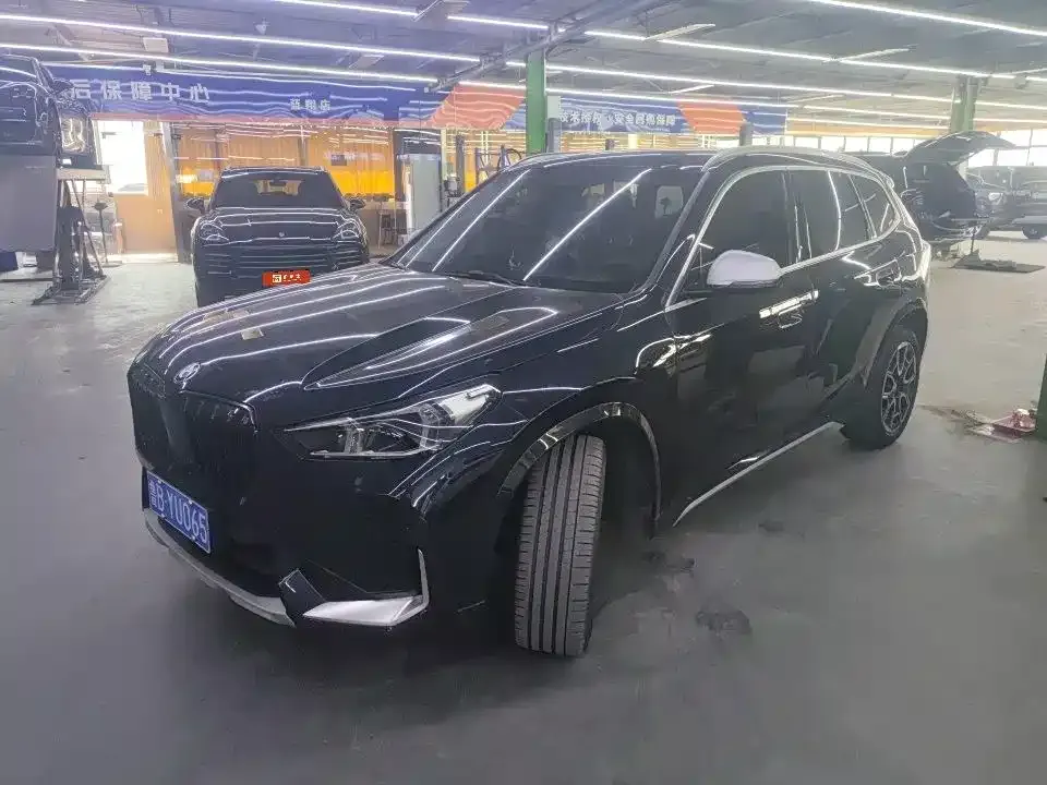 BMW X1 — фото 1