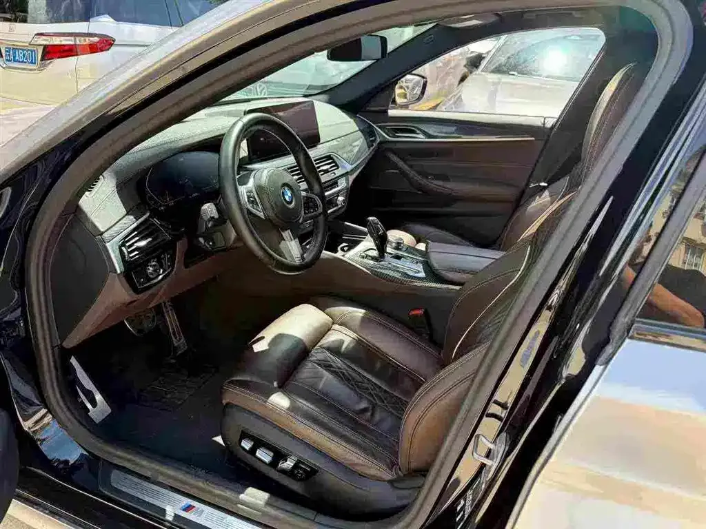 BMW 5 Series (Import) — фото 4