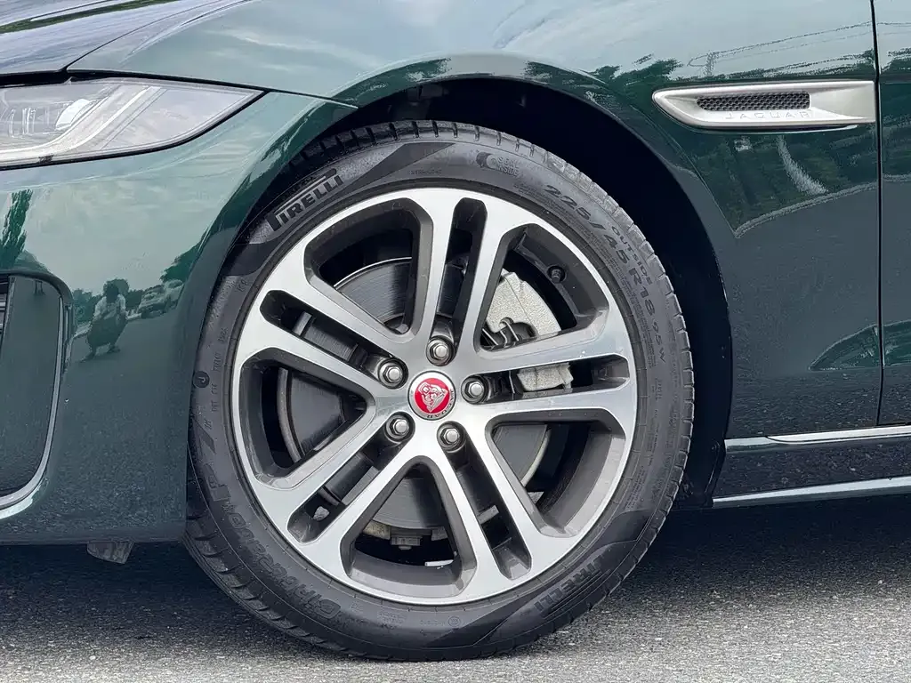 Jaguar XEL — фото 3