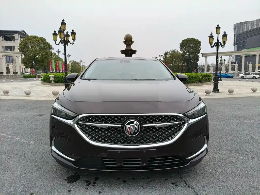 Buick LaCrosse — фото 2