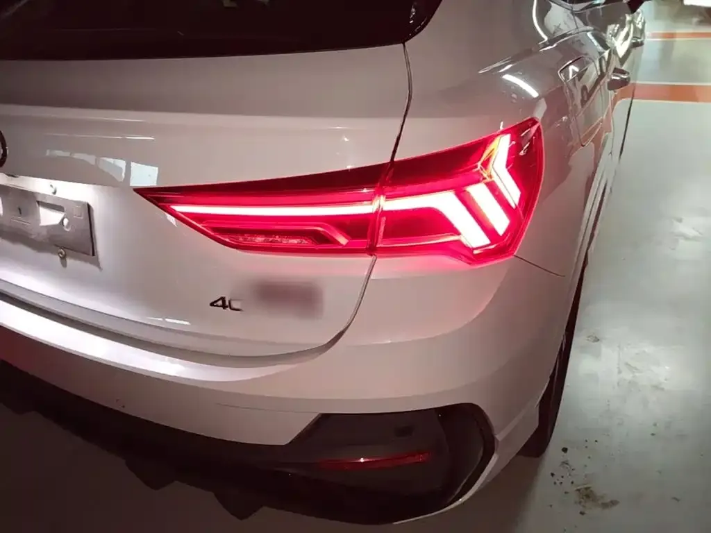 Audi Q3 Sportback — фото 2