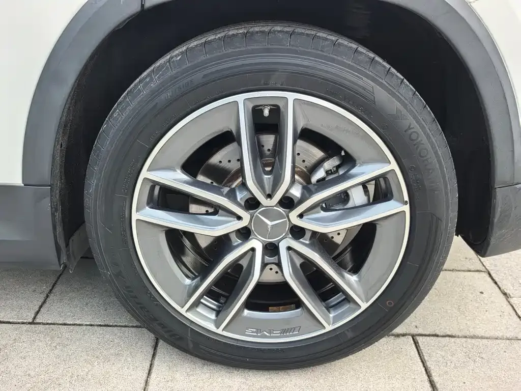 Mercedes-Benz GLA AMG — фото 3