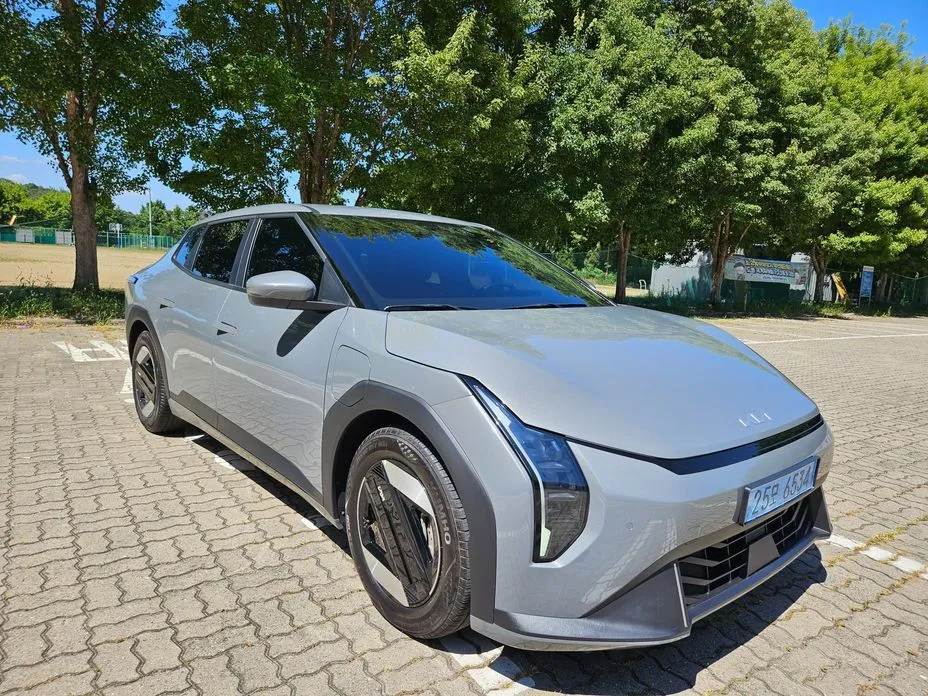 Kia EV4 — фото 7