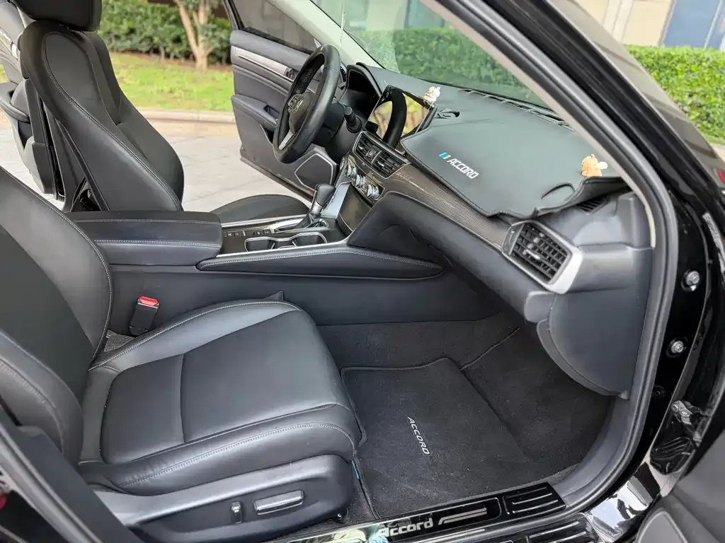 Honda Accord — фото 4