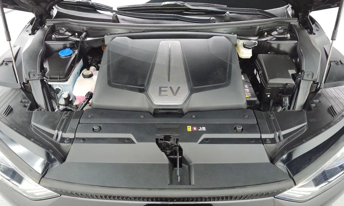 Kia EV6 — фото 10