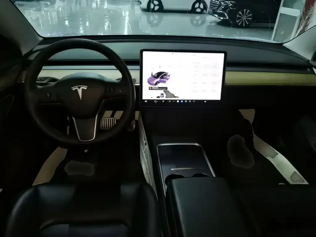 Tesla Model 3 — фото 4