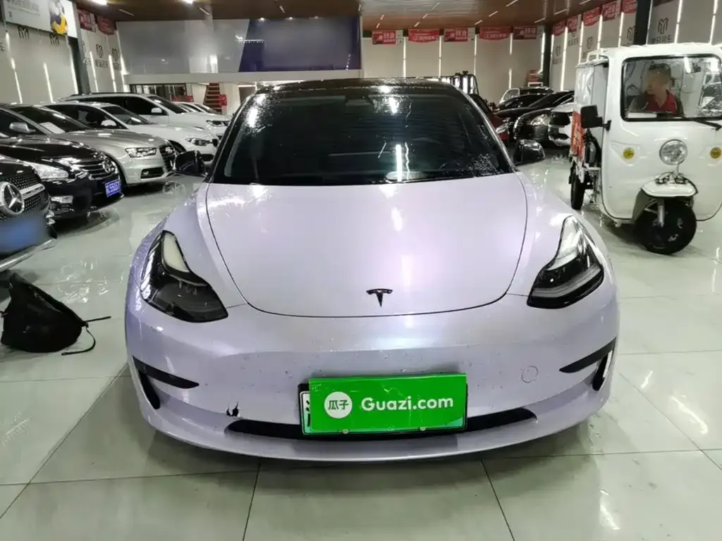 Tesla Model 3 — фото 3
