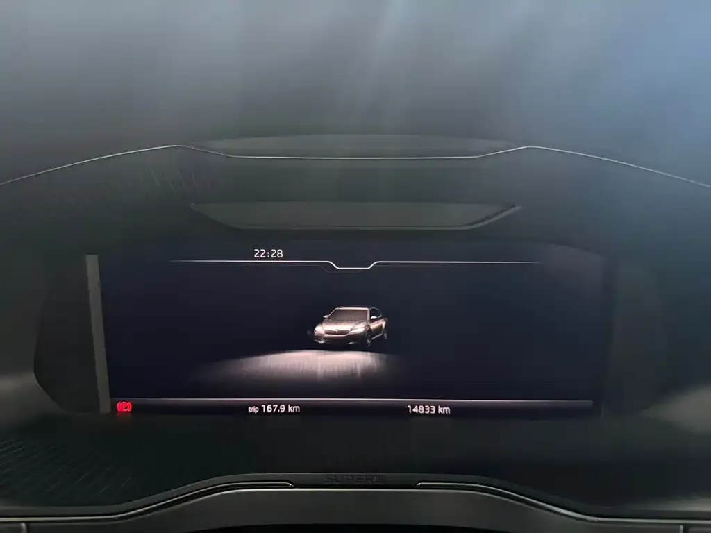Skoda Superb — фото 2