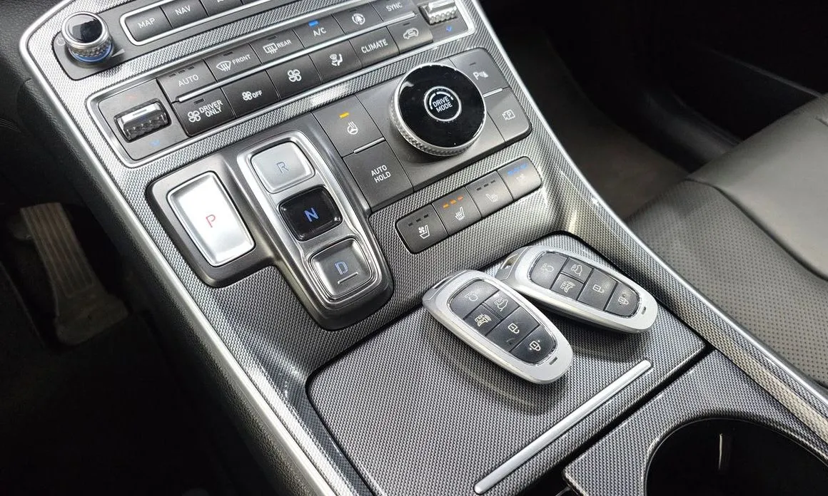Hyundai Santafe — фото 7