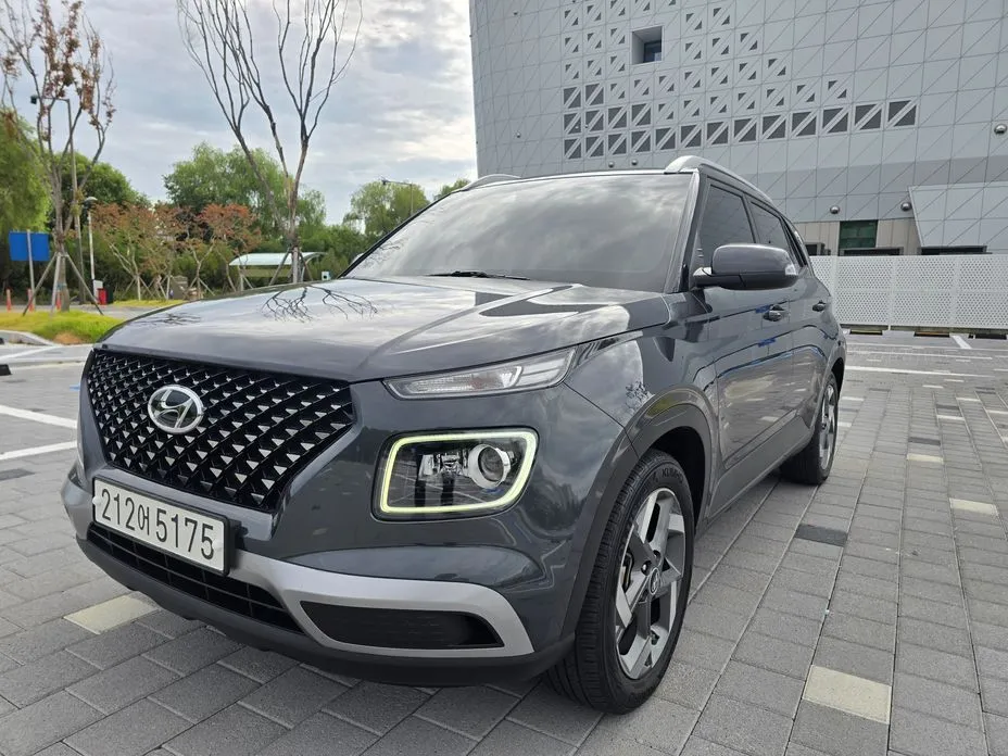 Hyundai Venue 1.6 Flux 1