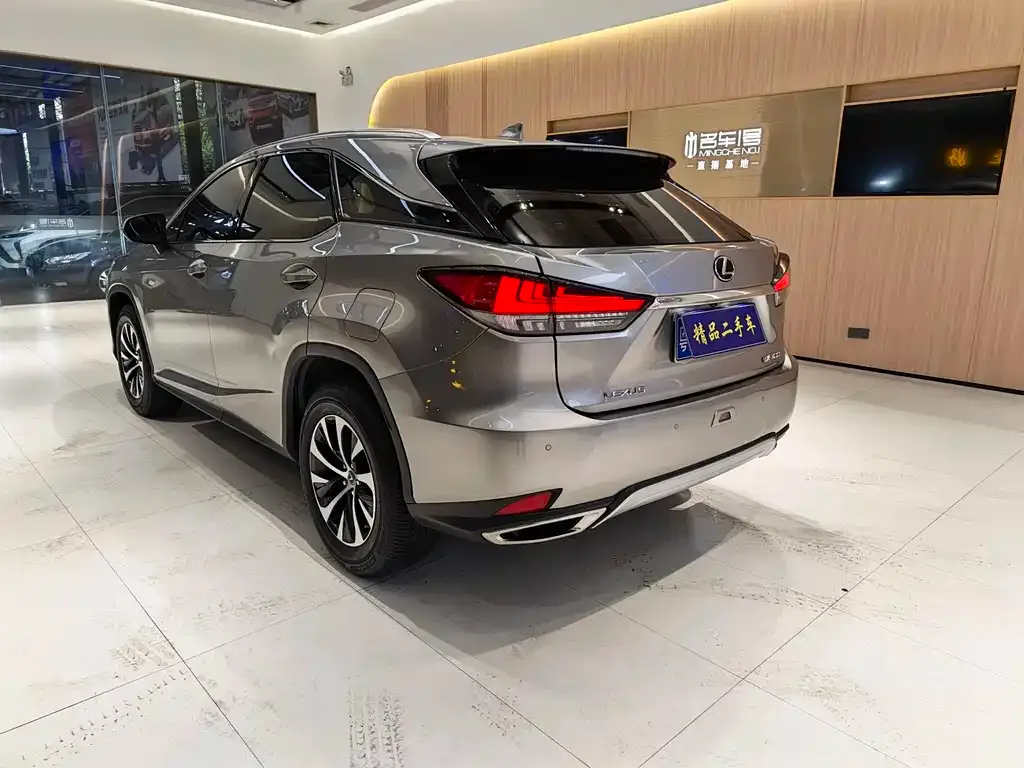 Lexus RX — фото 7