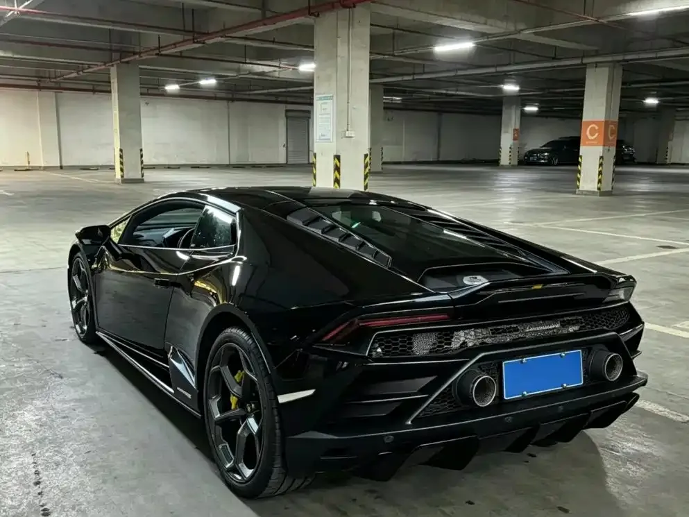 Lamborghini Huracan — фото 10