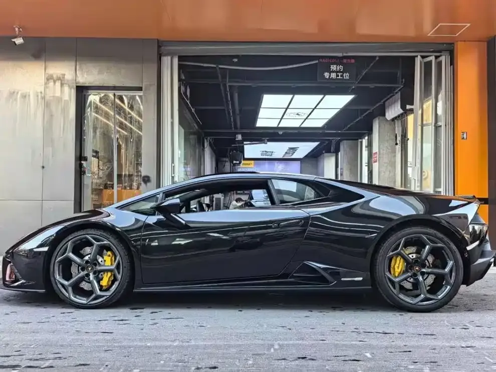 Lamborghini Huracan — фото 7