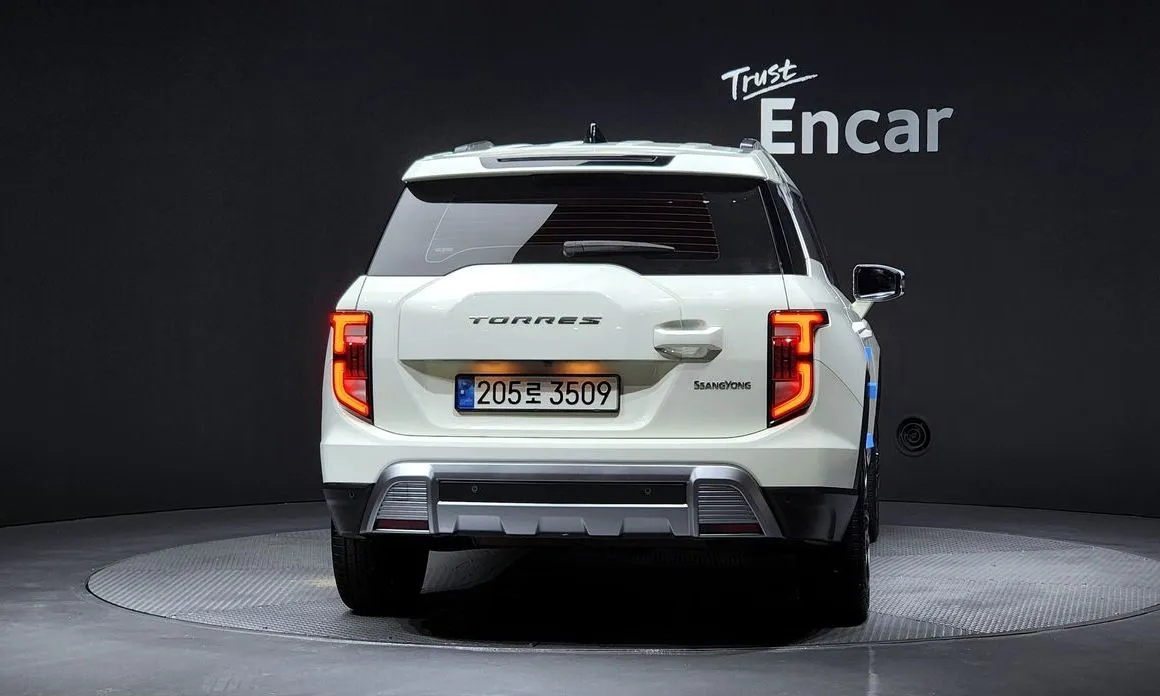 KG Mobility (Ssangyong) Torres — фото 4