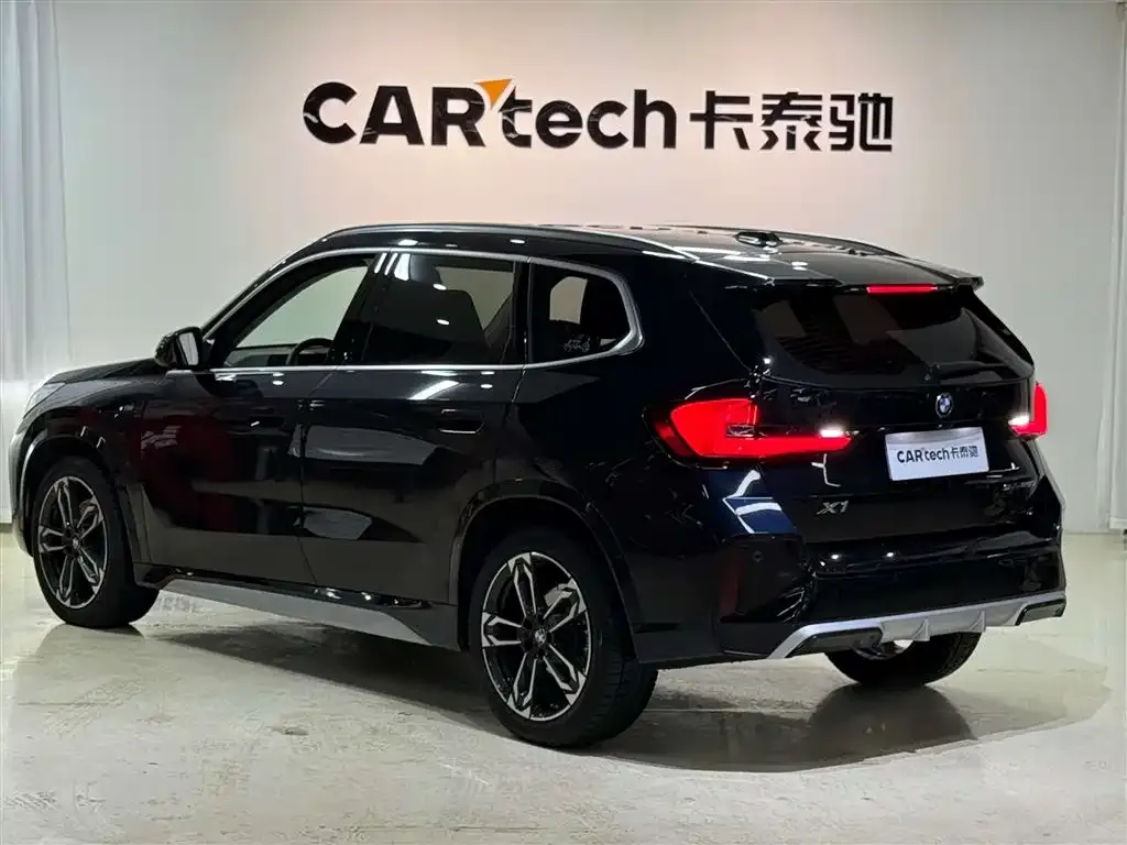 BMW X1 — фото 9