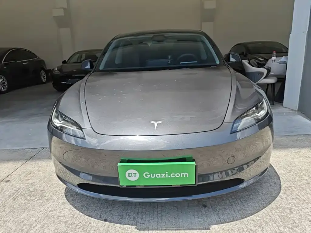 Tesla Model 3 — фото 6