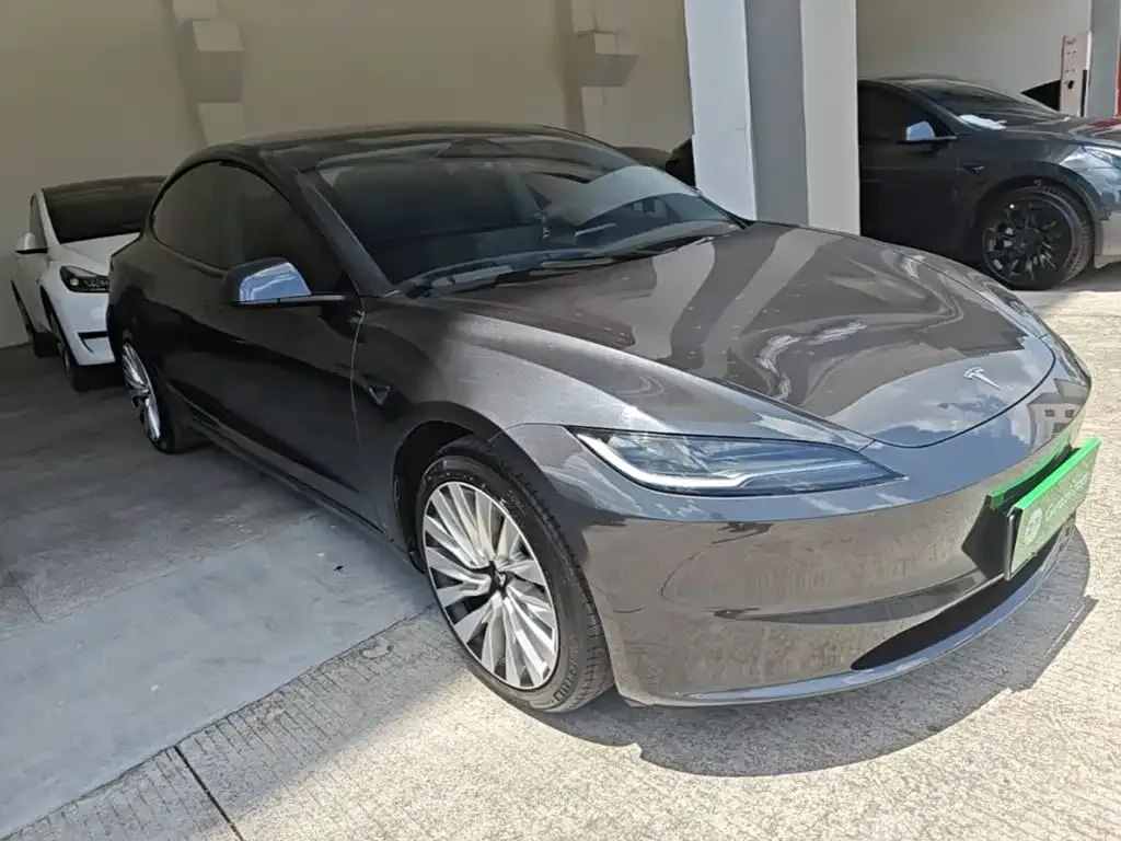 Tesla Model 3 — фото 2