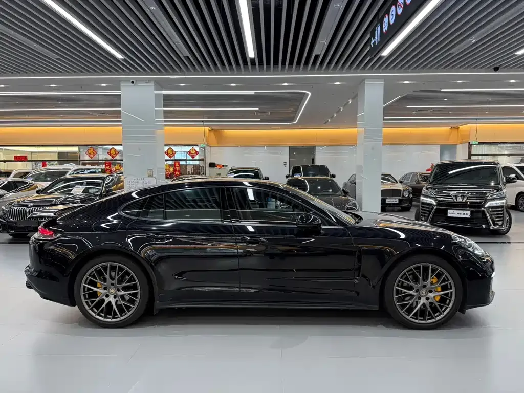 Porsche Panamera — фото 2