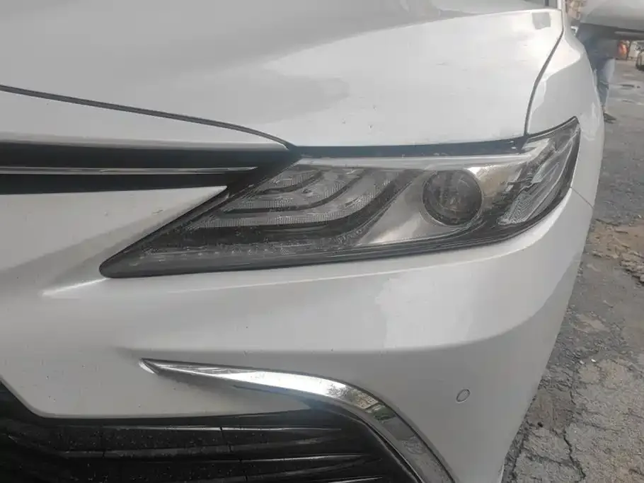 Toyota Camry — фото 3