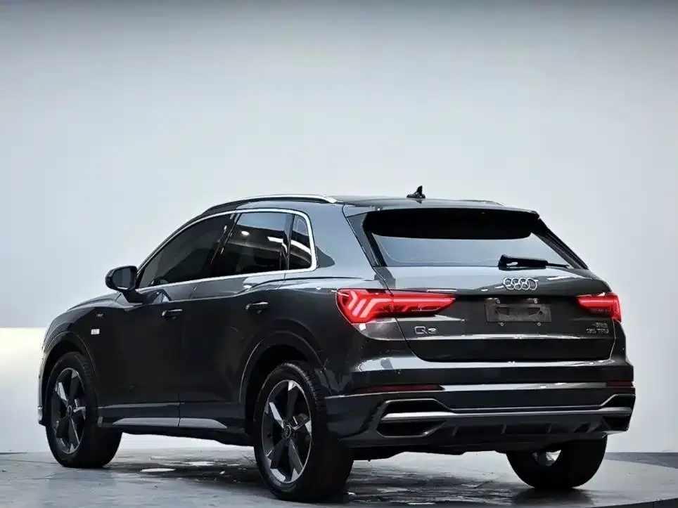 Audi Q3 — фото 8