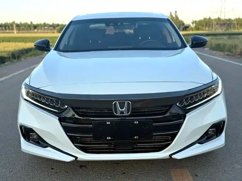 Honda Accord — фото 3