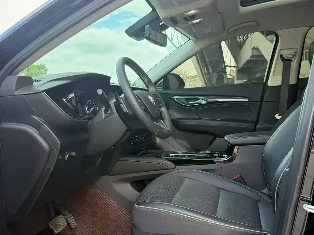 Buick Envision Plus — фото 9