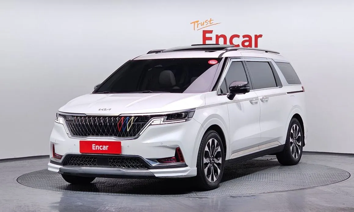 Kia Carnival — фото 1