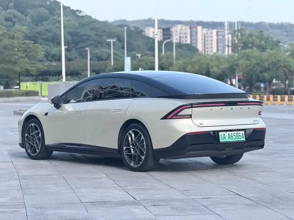 XPeng P7+ — фото 10