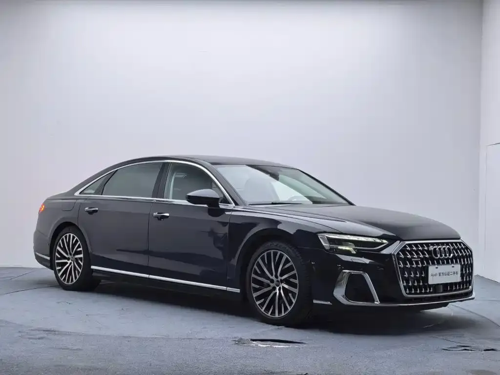 Audi A8 — фото 5