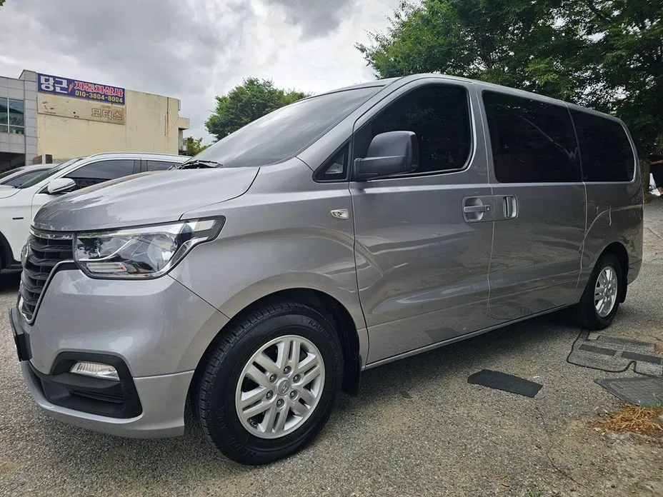 Hyundai Starex — фото 3