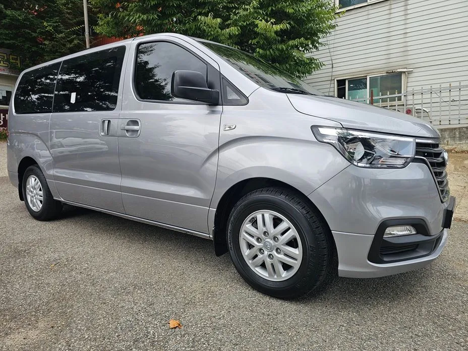 Hyundai Starex — фото 4