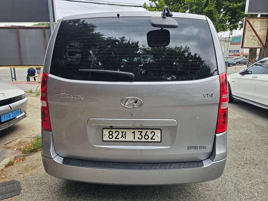 Hyundai Starex — фото 6