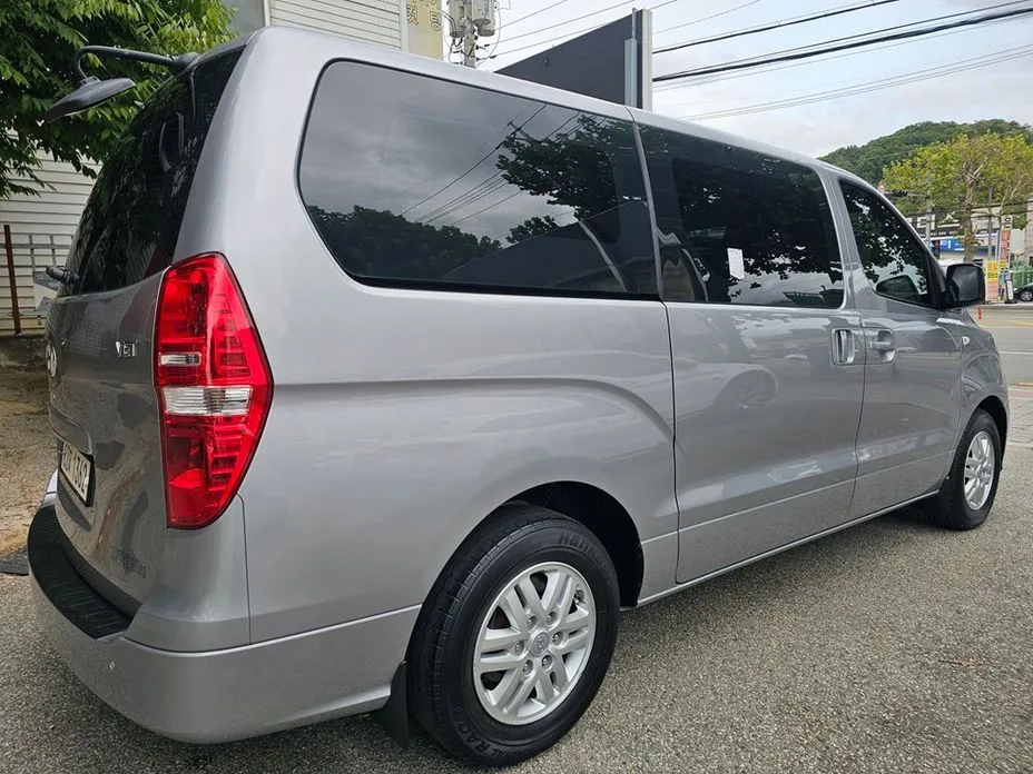 Hyundai Starex — фото 2