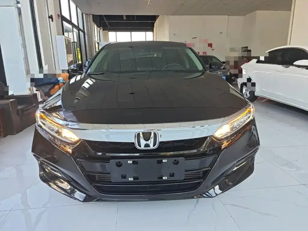 Honda Accord — фото 6