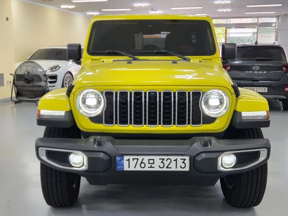 Jeep Wrangler — фото 7