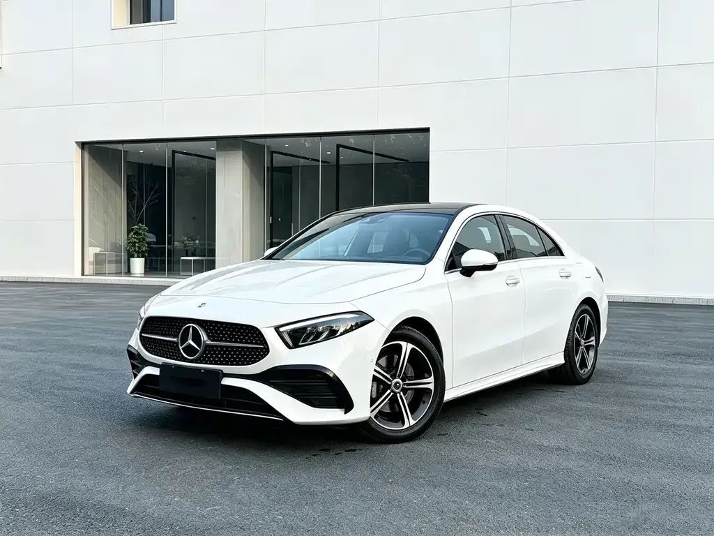Mercedes-Benz A-Class — фото 1