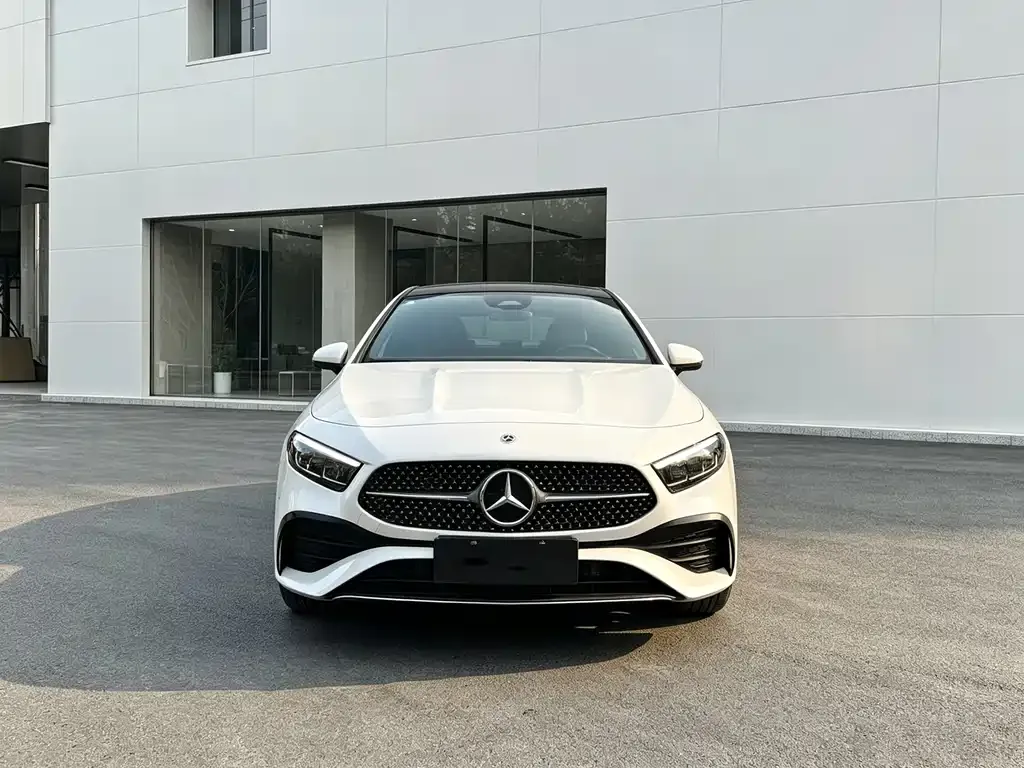 Mercedes-Benz A-Class — фото 9