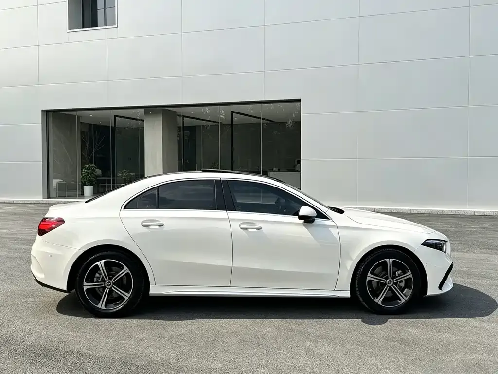 Mercedes-Benz A-Class — фото 5
