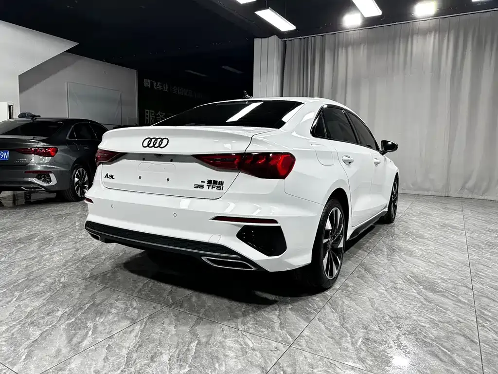 Audi A3 — фото 2