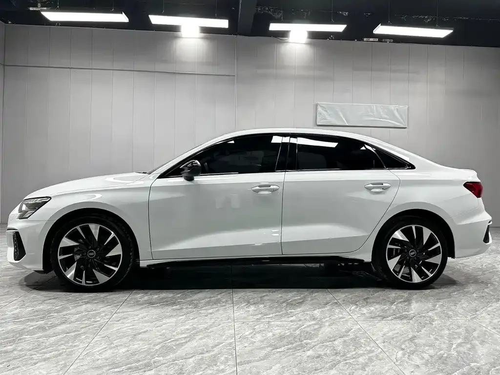 Audi A3 — фото 9