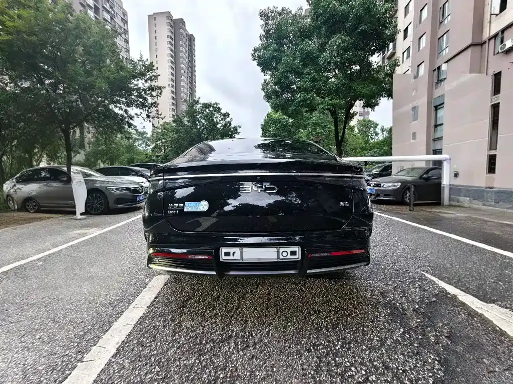BYD Seal — фото 4